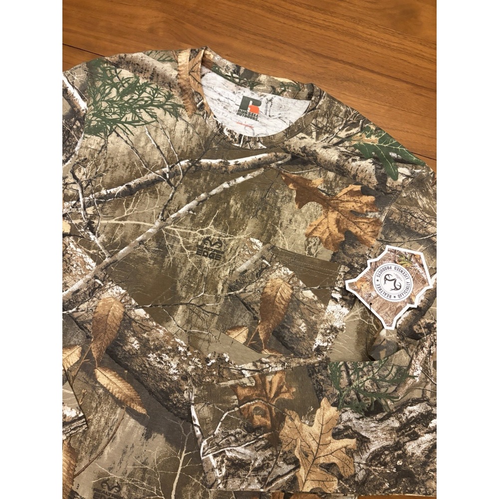 Realtree Edge Camo Long Sleeve Shirt NEW Mens L Russell Outdoors Pocket T Cotton